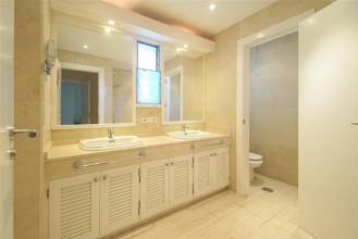 Thumbnail von villa for sale in - Los Monteros