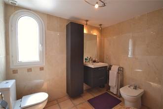 Thumbnail von villa for sale in - La Duquesa <