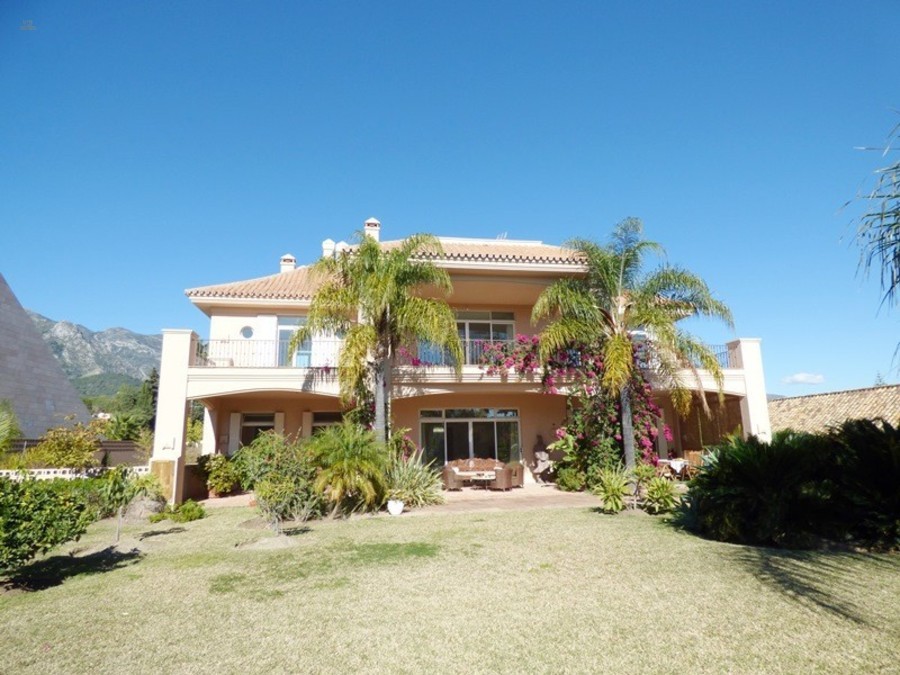 villa for sale in - Marbella