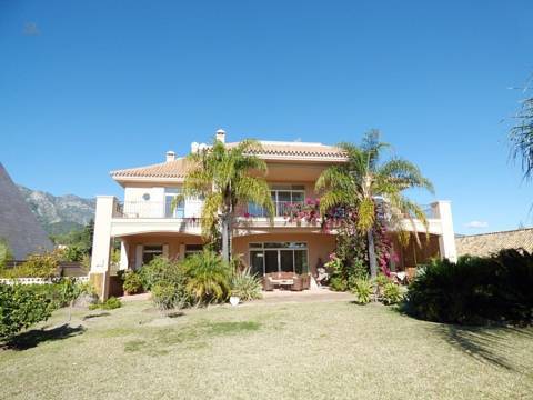 villa for sale in - Marbella 
