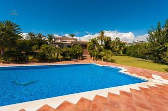 Thumbnail von villa for sale in - El Paraiso