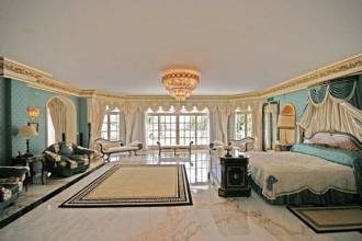 Thumbnail von villa for sale in - Puerto Banus