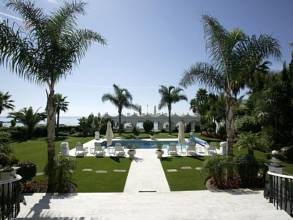 Thumbnail von villa for sale in - Puerto Banus