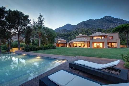 villa for sale in - Sierra Blanca 