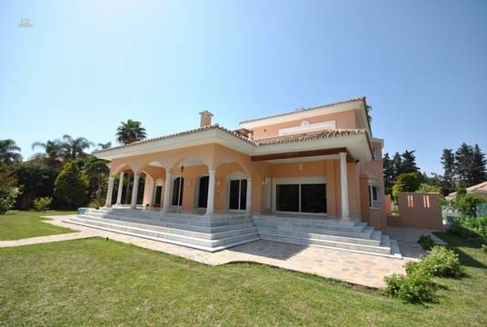 villa for sale in - Guadalmina Baja 