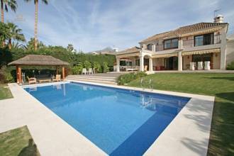 Thumbnail von villa for sale in - Nueva Andalucia