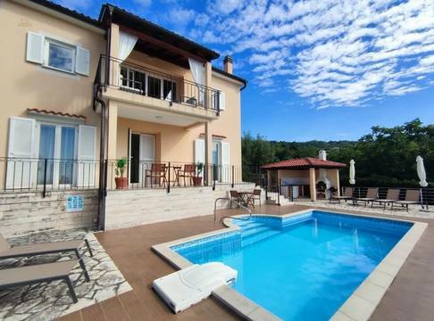 Freistehende Villa mit Pool und Meerblick, Region Opatija