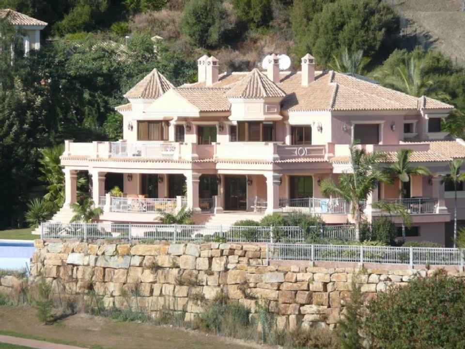 villa for sale in - BENAHAVIS 