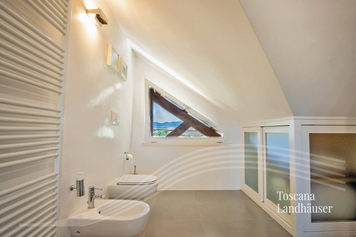 Thumbnail von Luxusvilla nur wenige Kilometer vom Meer entfernt