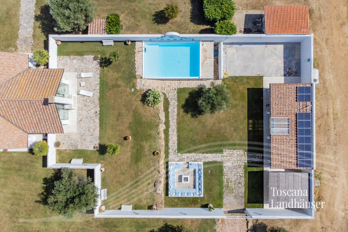 Thumbnail von Luxusvilla nur wenige Kilometer vom Meer entfernt