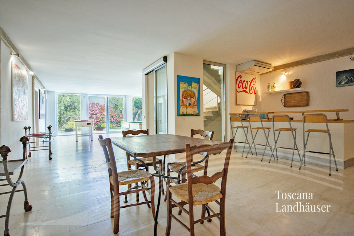 Thumbnail von Luxusvilla nur wenige Kilometer vom Meer entfernt