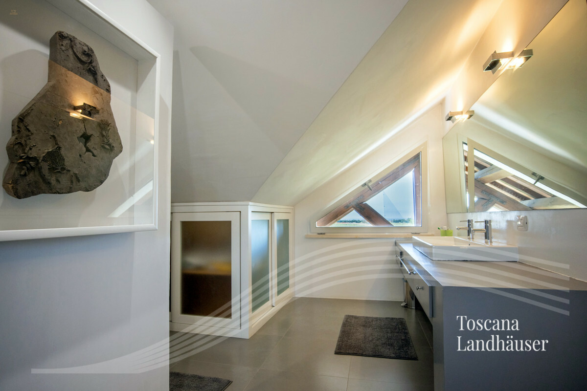 Thumbnail von Luxusvilla nur wenige Kilometer vom Meer entfernt