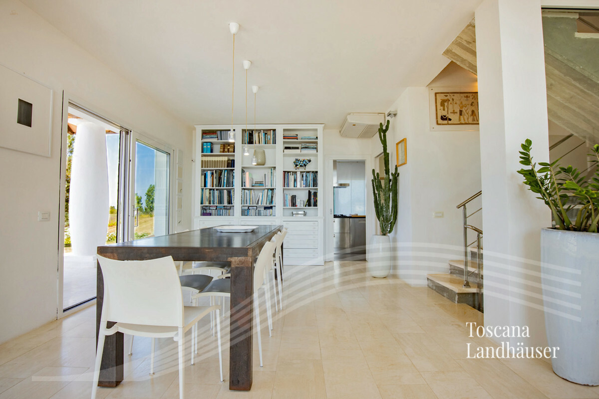 Thumbnail von Luxusvilla nur wenige Kilometer vom Meer entfernt