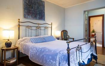 Thumbnail von Villa mit Swimmingpool in Panorama-Lage mit traumhaftem Meerblick