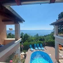 Thumbnail von Villa mit Swimmingpool in Panorama-Lage mit traumhaftem Meerblick