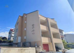 Thumbnail von Appartementhaus mit vier Wohnungen zur Fertigstellung