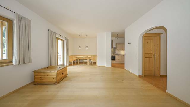 Großzügige Wohnung in ruhiger Zentrumslage