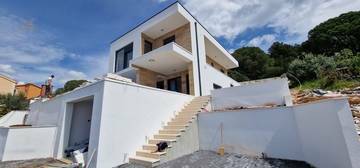 Thumbnail von Moderne Villa mit Swimmingpool und Panorama-Meerblick