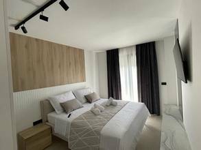 Thumbnail von Moderne Villa mit Swimmingpool und Panorama-Meerblick