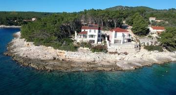 Thumbnail von Villa in traumhafter Lage in der 1. Reihe zum Meeresufer, Südwestküste Korcula