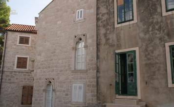 Thumbnail von Einmalige Gelegenheit: Stadthaus direkt am Meer im Zentrum des historischen Stadtkerns von Korcula