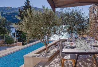 Thumbnail von Современная роскошная вилла прямо у моря