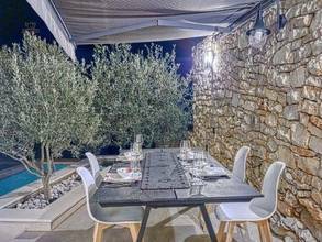 Thumbnail von Современная роскошная вилла прямо у моря