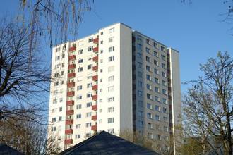 Thumbnail von PROVISIONSFREI! Renovierte 3-ZKB-Wohnung mit Stil – Balkon und Aussicht inklusive.