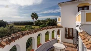 Thumbnail von villa for sale in - Estepona