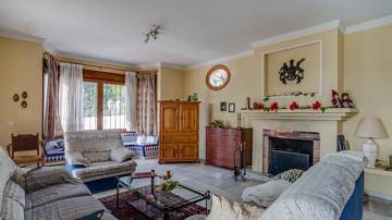 Thumbnail von villa for sale in - Estepona