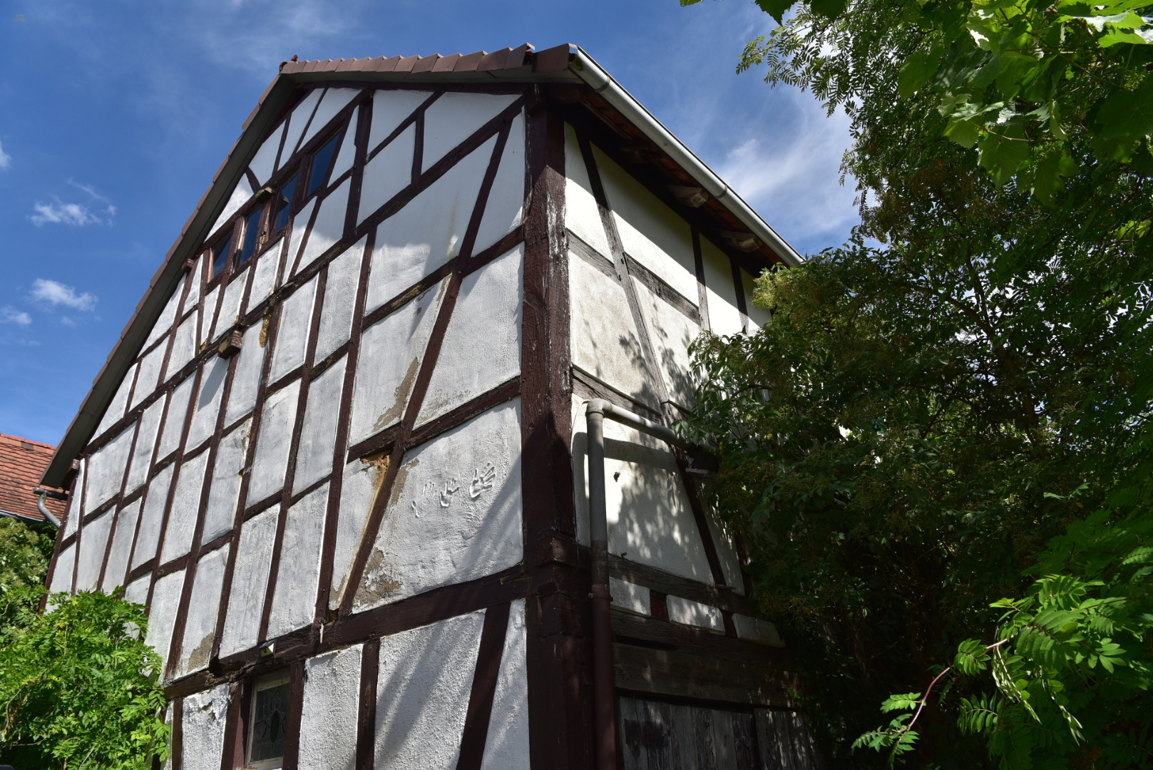 Thumbnail von Kleines Renditeobjekt mit großer Scheune.