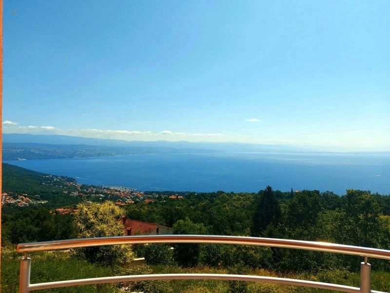 Appartement mit Panorama-Meerblick und Swimmingpool (Nutzung)