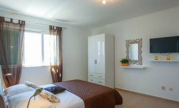 Thumbnail von Haus mit drei Appartements und Pool an der Südküste der Insel Korcula