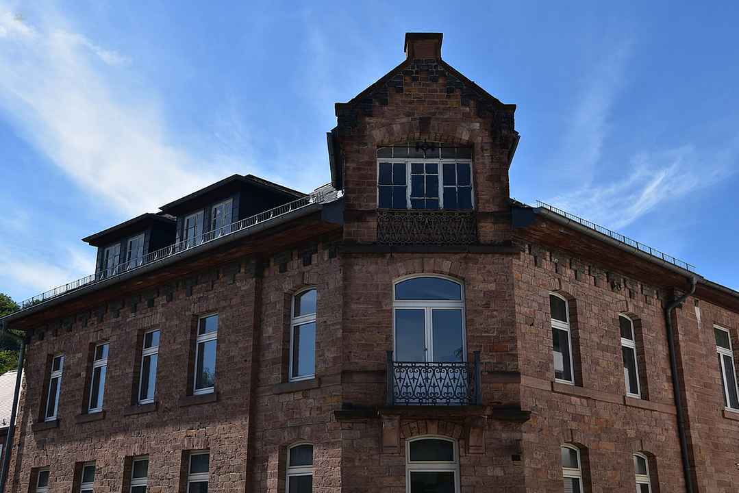 KEINE KÄUFERPROVISION! Ehem. Bürogebäude zur offenen Verwendung. Einzelkulturdenkmal! 15445 