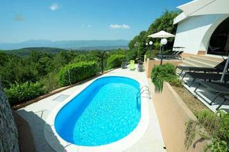 Thumbnail von Geräumige Villa mit Pool in ruhiger Lage in der Region Rijeka