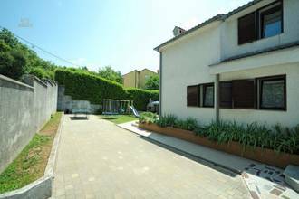 Thumbnail von Geräumige Villa mit Pool in ruhiger Lage in der Region Rijeka