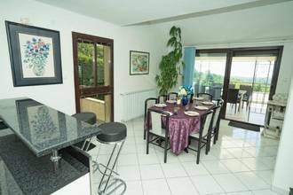 Thumbnail von Geräumige Villa mit Pool in ruhiger Lage in der Region Rijeka