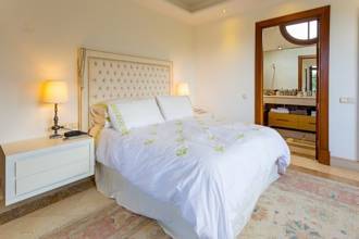 Thumbnail von villa for sale in - The Golden Mile