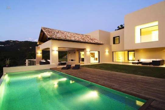 villa for sale in - Los Arqueros 