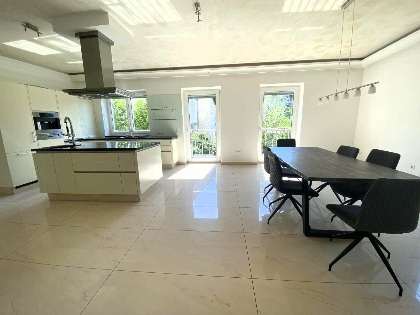 Thumbnail von Entzückende Villa im Zaubertal inkl. Einliegerwohnung