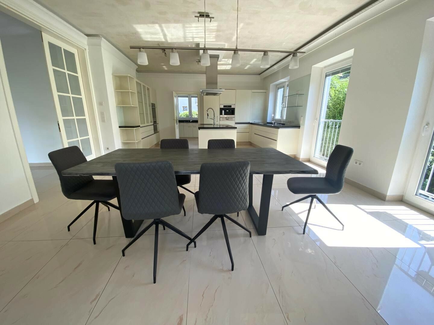 Thumbnail von Entzückende Villa im Zaubertal inkl. Einliegerwohnung