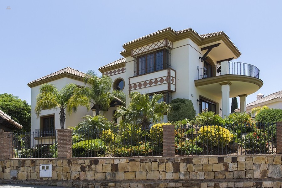 villa for sale in - Elviria