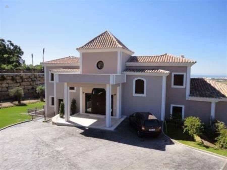 	 villa for sale in - Nueva Andalucia 