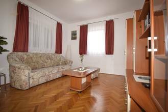 Thumbnail von Appartementhaus mit vier Wohnungen