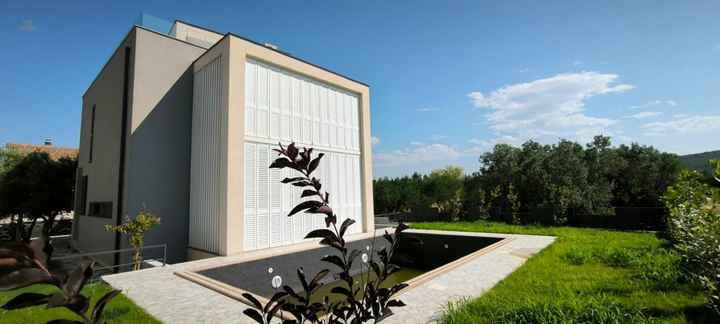 Moderne Villa mit schönem Meerblick in Sukosan