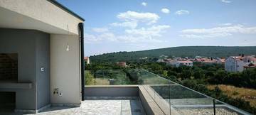 Thumbnail von Moderne Villa mit schönem Meerblick in Sukosan