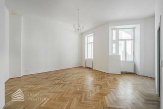 Thumbnail von Grand Park Residence: Herrschaftlicher 6-Zimmer Altbau mit Weit- und Grünblick