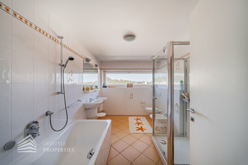 Thumbnail von Geräumige Luxus-Villa in Neustift