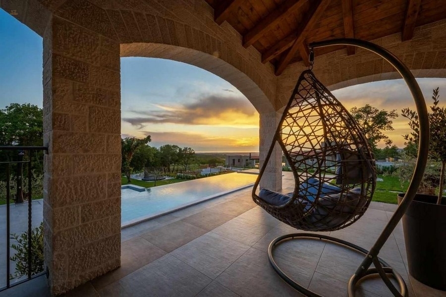 Moderne Villa mit Infinity-Pool und tollem Panorama, Istrien