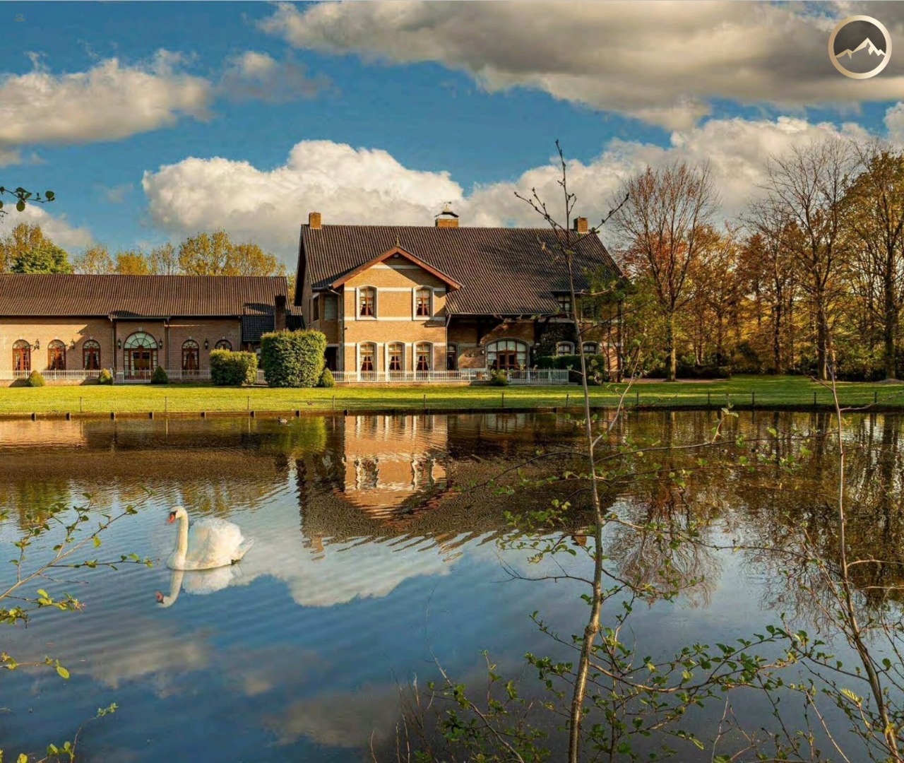 Thumbnail von Herrschaftliche Residenz mit traumhaftem Parkgelände